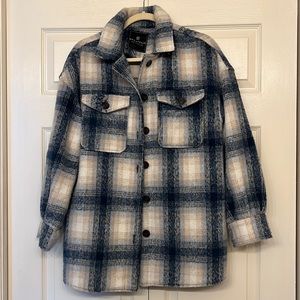 Bagatelle Collection plaid shacket! Blue, tan and white. Size large